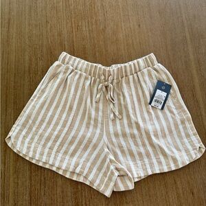 NWT Women's High-Rise Linen Pull-On Shorts - Universal Thread Tan Striped